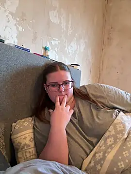 Snapshot of CurvyPaar2 chatting on March 2026 04:53:02 PM CurvyPaar2 online show from March 2026 04:53:02 PM