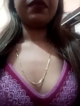 payalsharma95 online show from December 2025 05:20:01 PM