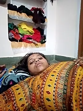 Hot crety online show from September 2025 01:20:01 AM