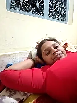 Hot crety online show from October 2025 03:53:01 PM