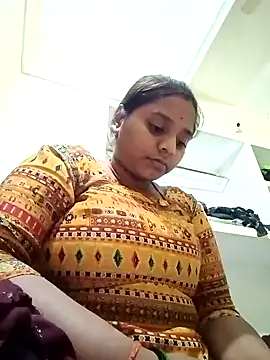 Hot crety online show from November 2025 01:24:02 PM