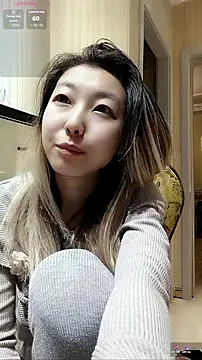 Snapshot of Deserve_E chatting on November 2025 02:39:02 PM Deserve E online show from November 2025 02:39:02 PM