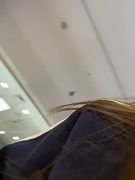 Snapshot of ElliRose chatting on February 2026 06:21:02 AM ElliRose online show from February 2026 06:21:02 AM