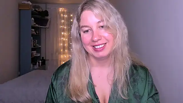 Snapshot of NancySanders chatting on May 2026 07:45:02 PM NancySanders online show from May 2026 07:45:02 PM