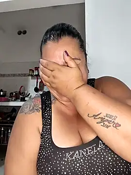 Snapshot of NARNYALABELLA chatting on February 2026 11:05:02 PM NARNYALABELLA online show from February 2026 11:05:02 PM