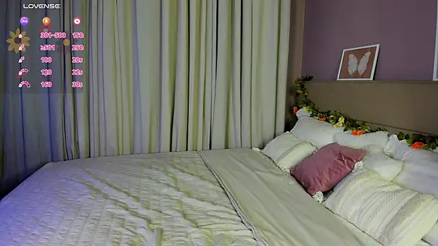 Snapshot of Rina_Panic chatting on May 2026 01:00:02 AM Rina Panic online show from May 2026 01:00:02 AM