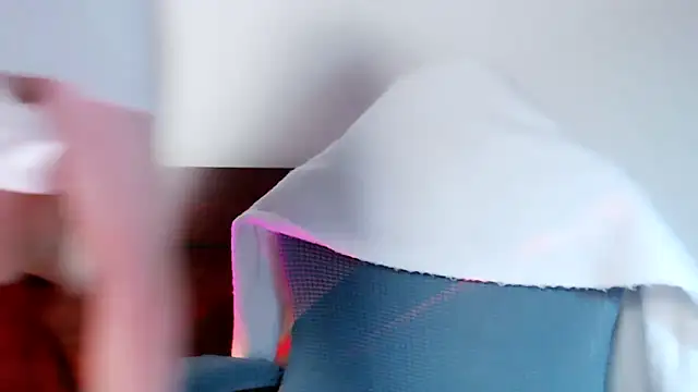 Cam-Ly online show from December 2025 03:30:02 PM