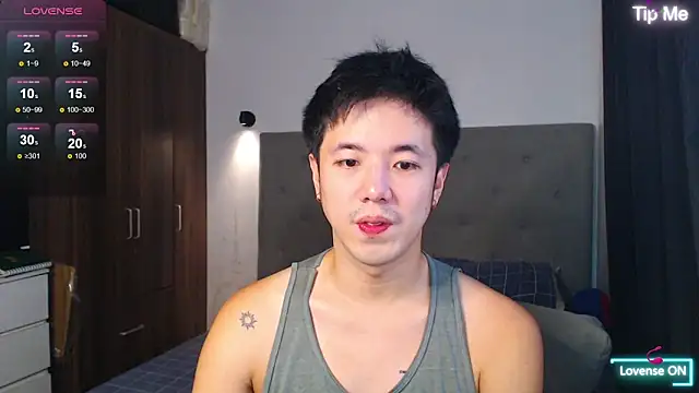Snapshot of Addictiveboi chatting on April 2026 03:30:02 AM Addictiveboi online show from April 2026 03:30:02 AM