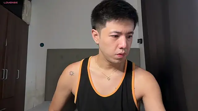 Snapshot of Addictiveboi chatting on May 2026 01:45:01 AM Addictiveboi online show from May 2026 01:45:01 AM