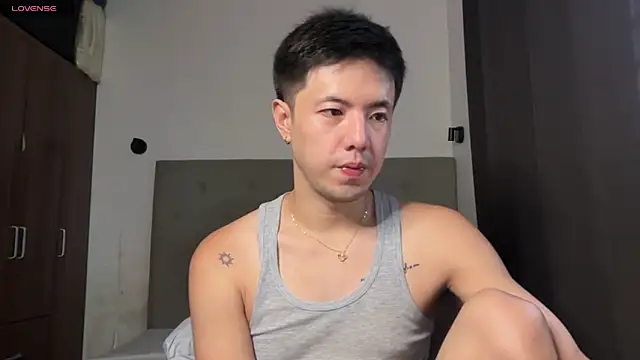 Snapshot of Addictiveboi chatting on May 2026 03:36:01 AM Addictiveboi online show from May 2026 03:36:01 AM