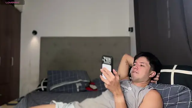 Snapshot of Addictiveboi chatting on July 2026 06:07:01 AM Addictiveboi online show from July 2026 06:07:01 AM