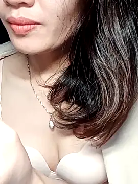 Hinna x online show from December 2025 02:13:01 PM