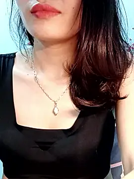 Hinna x online show from April 2026 02:09:02 AM