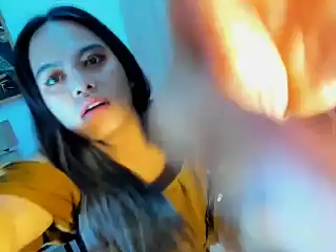 yourmochaloca69 online show from December 2025 01:10:02 AM