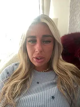 EllieMaeBaby online show from April 2026 01:20:01 PM