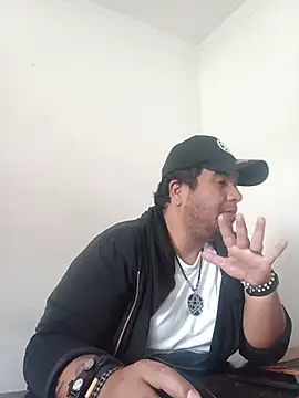 Snapshot of Rolo-Sumiso chatting on July 2026 01:06:02 PM Rolo-Sumiso online show from July 2026 01:06:02 PM