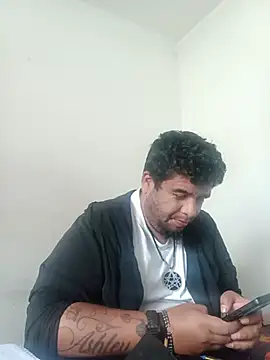 Snapshot of Rolo-Sumiso chatting on July 2026 01:28:01 PM Rolo-Sumiso online show from July 2026 01:28:01 PM