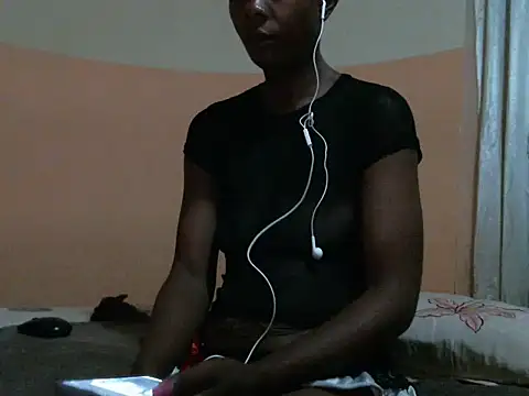 Pretty miss devilxxx35 online show from December 2025 01:00:01 AM