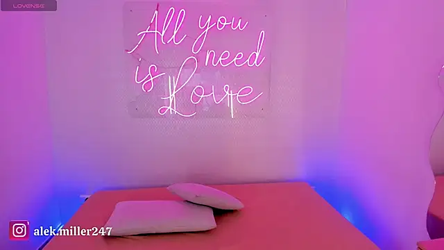 Snapshot of aleksandramiller_ chatting on April 2026 05:11:01 AM aleksandramiller online show from April 2026 05:11:01 AM