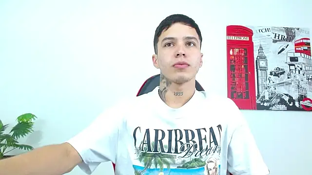 Cumandres18 online show from February 2026 02:58:01 PM