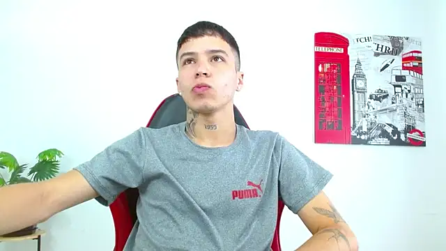 Cumandres18 online show from March 2026 02:54:02 PM