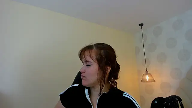GIANAMILLER6 online show from July 2026 12:08:01 PM