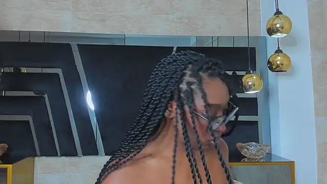 YallianaBrooks online show from July 2026 12:00:02 PM