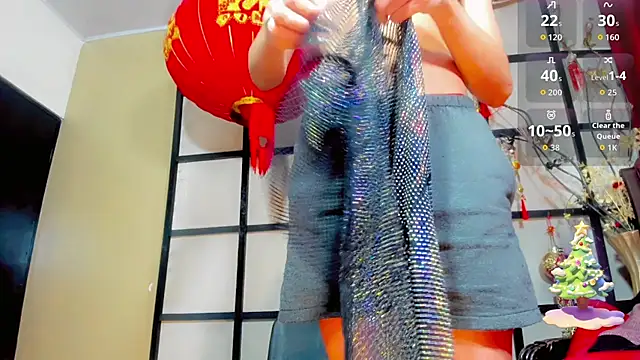 Madison Mujica online show from December 2025 11:15:01 AM