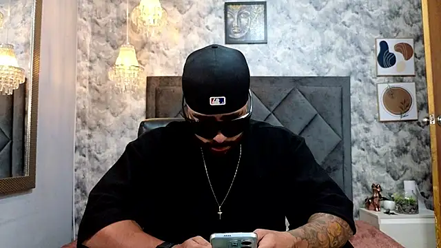 Snapshot of Apolo_rousse1 chatting on September 2025 09:18:01 PM Apolo rousse1 online show from September 2025 09:18:01 PM