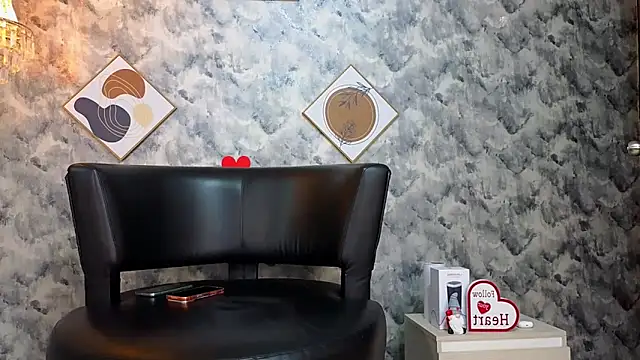 Snapshot of Apolo_rousse1 chatting on February 2026 09:34:01 PM Apolo rousse1 online show from February 2026 09:34:01 PM