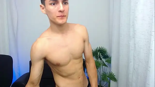 Matiius18 online show from December 2025 02:37:02 PM