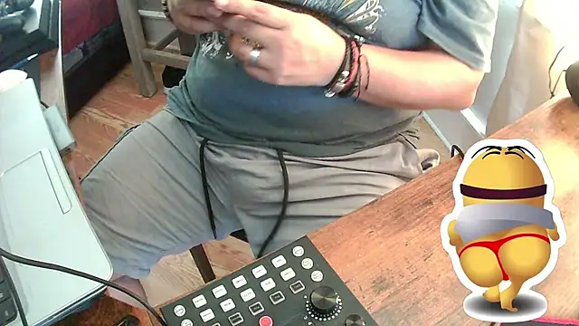 perversus12 online show from October 2025 07:20:02 PM