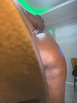 BQueen223 online show from October 2025 08:48:02 PM