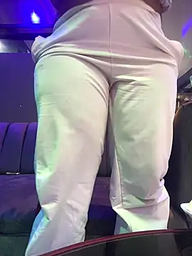 BQueen223 online show from December 2025 03:06:01 PM