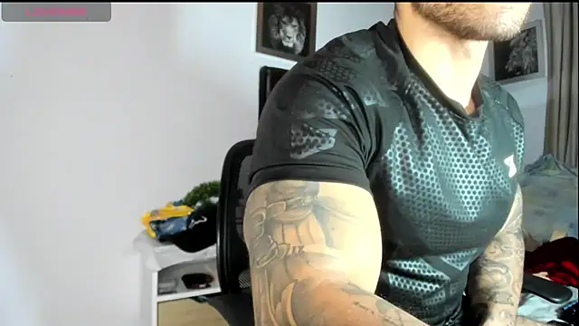 Snapshot of mason_fit chatting on February 2026 05:50:01 AM mason fit online show from February 2026 05:50:01 AM