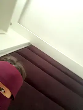 Rabroba89six online show from September 2025 02:17:02 PM