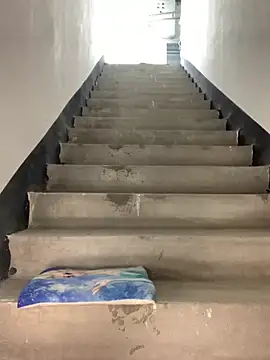 zhizhinaigai online show from November 2025 03:05:01 AM