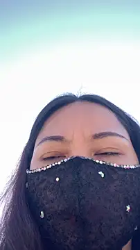 zhizhinaigai online show from November 2025 02:11:01 AM