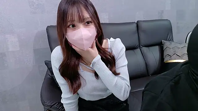 xMomosuke online show from November 2025 01:33:01 PM