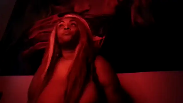 Nisha Benz online show from November 2025 10:32:01 PM