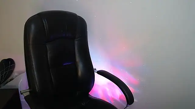 BonnieX  online show from May 2026 12:57:02 PM