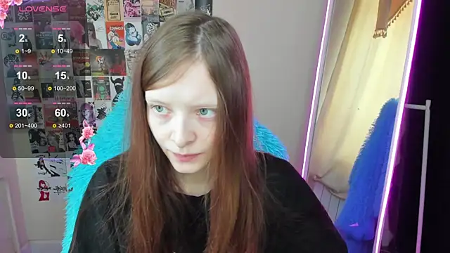 AliceHaris online show from November 2025 07:08:02 AM