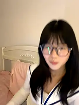 Ella-A9 online show from November 2025 03:07:02 PM