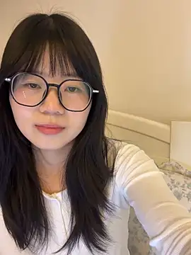 Ella-A9 online show from November 2025 04:33:01 PM