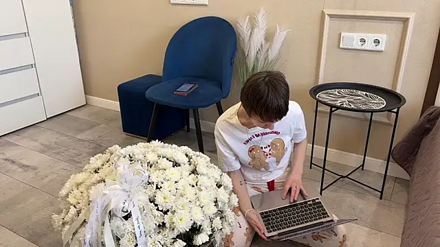 daniellia  online show from March 2026 10:32:02 AM