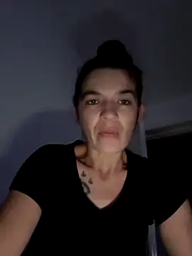 alinaalinutzq online show from November 2025 07:27:02 PM