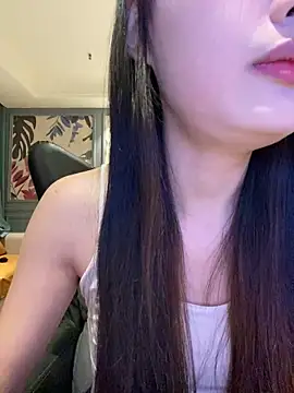 MengMeng0515 online show from April 2026 01:38:02 PM