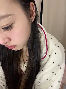 Snapshot of MengMeng0515 chatting on April 2026 09:45:01 AM MengMeng0515 online show from April 2026 09:45:01 AM