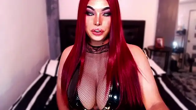 Snapshot of xTrixieMae chatting on October 2025 09:51:02 AM xTrixieMae online show from October 2025 09:51:02 AM