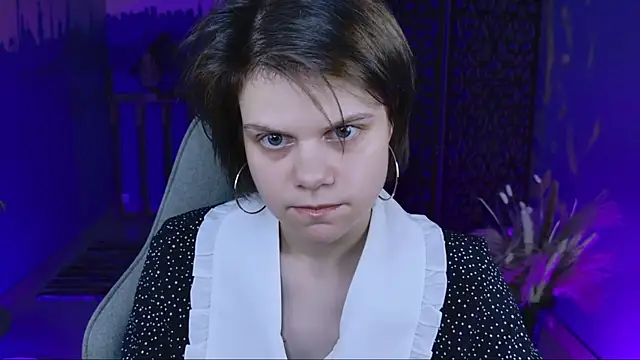 EllieMurler online show from September 2025 09:12:01 AM